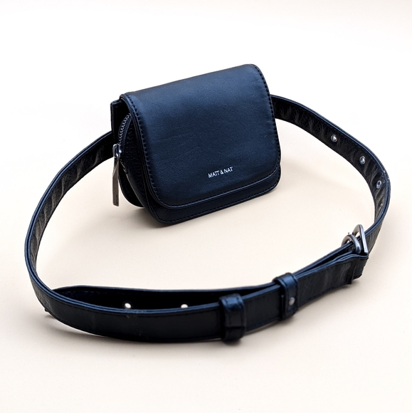 Matt & Nat | Dwell belt bag ⚡ vegan leather - Picture 1 of 7